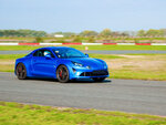 SMARTBOX - Coffret Cadeau Stage de pilotage : 5 tours sur le circuit de La Ferté-Gaucher en Alpine A110 S - Sport & Aventure