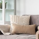 Coussin blanc strié géométrique 45 x 45 cm