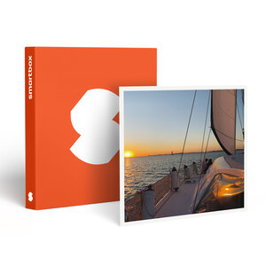 SMARTBOX - Coffret Cadeau Croisière en catamaran à La Rochelle : 2h en duo au coucher du soleil - Sport & Aventure