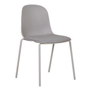 2 chaises gris clair avec assise en coussin