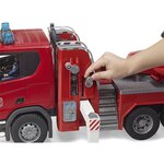 Bruder 03591 - Scania Super 560R Pompiers avec échelle pivotante  pompe à eau et module Light & Sound