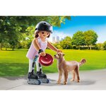 PLAYMOBIL 71739 - Jeune fille rolleuse avec Retriever et accessoires
