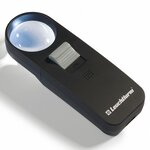 Loupe de poche lumineuse LED  grossissement 7 fois.