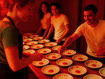 SMARTBOX - Coffret Cadeau Les Goûts et les Couleurs : dîner immersif coloré avec musique live le 16 octobre à Paris -  Gastronomie