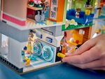 LEGO Friends - Ensemble des Appartements et Boutiques de Heartlake City - 42670