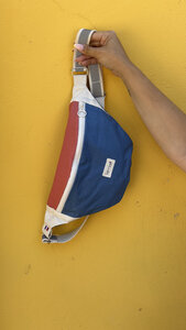 La banane imperméable et réfléchissante Rouge / bleu