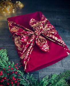 Carédeau Papier Cadeau Réutilisable Collection Monochrome Coton Recyclé Furoshiki 100  Cotton  : L'ile mystérieuse (TailleL) 85x85 cm rouge bordeau