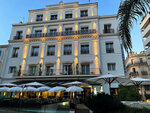 SMARTBOX - Coffret Cadeau Séjour de 2 jours en hôtel 4* au centre de Cannes avec champagne -  Séjour