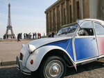 SMARTBOX - Coffret Cadeau Balade des Champs-Élysées à Notre-Dame-de-Paris en 2 CV -  Sport & Aventure