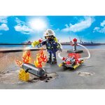 PLAYMOBIL 71826 - Action Heroes Pompier avec pompe à eau et réservoir enflammé
