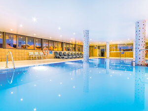SMARTBOX - Coffret Cadeau Séjour en Andorre : 1 ou 2 nuits dans un hôtel spa 4* -  Séjour