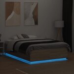 vidaXL Cadre de lit avec LED sans matelas chêne sonoma 135x190 cm