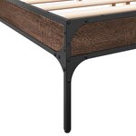 vidaXL Cadre de lit sans matelas chêne marron 200x200 cm