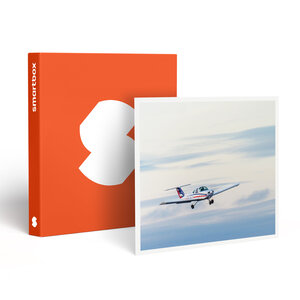 SMARTBOX - Coffret Cadeau Initiation au pilotage d'avion lors d'un vol de 35 min près de Lille -  Sport & Aventure