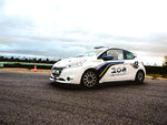 SMARTBOX - Coffret Cadeau Session de pilotage pour enfant en Peugeot 208 Racing Cup près de Saint-Étienne -  Sport & Aventure