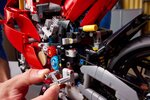 LEGO Technic - La Moto Ducati Panigale V4 S - 42202