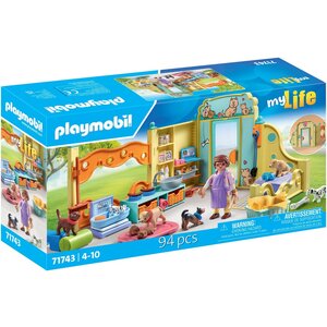 PLAYMOBIL 71743 - My Life Centre de soin canin avec 8 chiens et soigneur