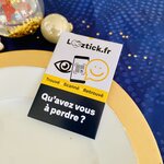 Retrouvez vos objets perdus rapidement grâce aux portes clés et stickers QR codes Looztick