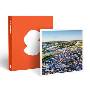 SMARTBOX - Coffret Cadeau Vol en hélicoptère de 20 min pour 2 au-dessus des châteaux de Tours et de Villandry -  Sport & Aventure