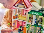 LEGO Friends - Ensemble des Appartements et Boutiques de Heartlake City - 42670