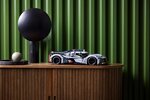LEGO Technic Peugeot 9X8 24H Le Mans Hypercar - Kit de Construction Innovant pour Adultes - 42156
