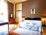 SMARTBOX - Coffret Cadeau 2 jours en Provence dans un château 3* avec massage près d'Uzès -  Séjour