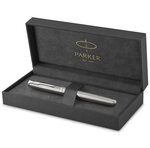 PARKER Sonnet Stylo plume  acier inoxydable  Plume fine  encre noire  Coffret cadeau