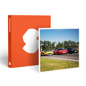 SMARTBOX - Coffret Cadeau Séance de 9 tours de pilotage sur circuit à bord de 3 voitures de sport -  Sport & Aventure