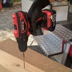 YATO Perceuse avec batterie Li-ion 2 0Ah 18V 40Nm