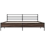 vidaXL Cadre de lit chêne marron 200x200 cm bois d'ingénierie et métal