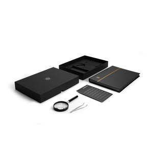 Coffret de luxe spécial philatélie 4 éléments.