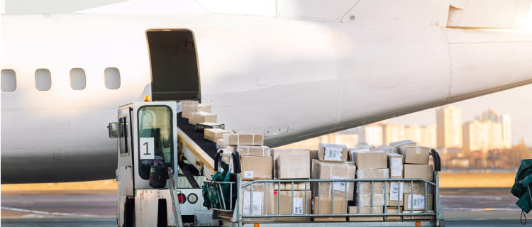 Expédiez vos colis à l’international avec La Poste Pro