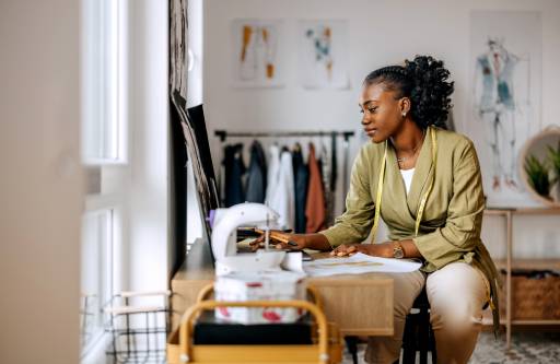 Créer son entreprise en étant salarié : ce qu'il faut savoir