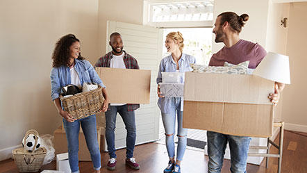 Comment réussir un déménagement avec ses amis ?