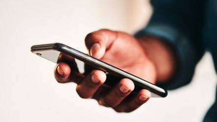 Smartphone : iPhone 16 vs Samsung Galaxy S25