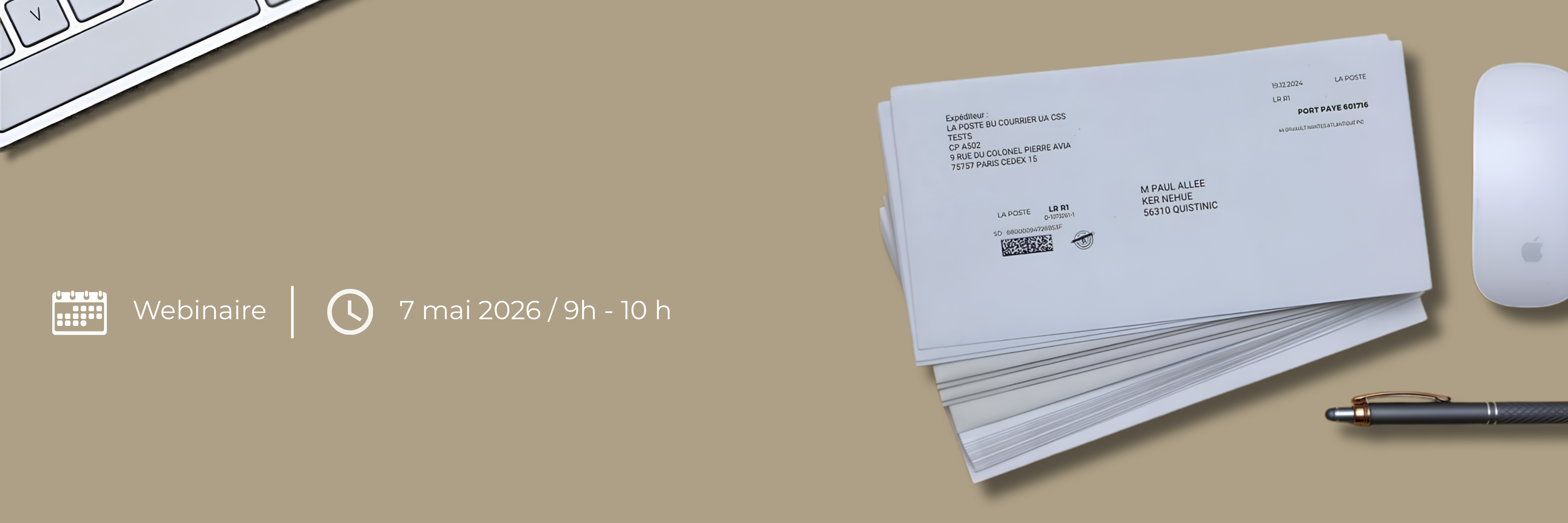 Date webinaire Visuel avec enveloppes blanches sur bureau clair La Poste Solutions Business